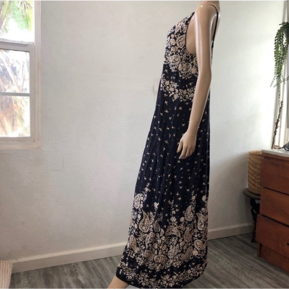 Billabong Navy and Cream Maxi Dress - Picture 3 of 16